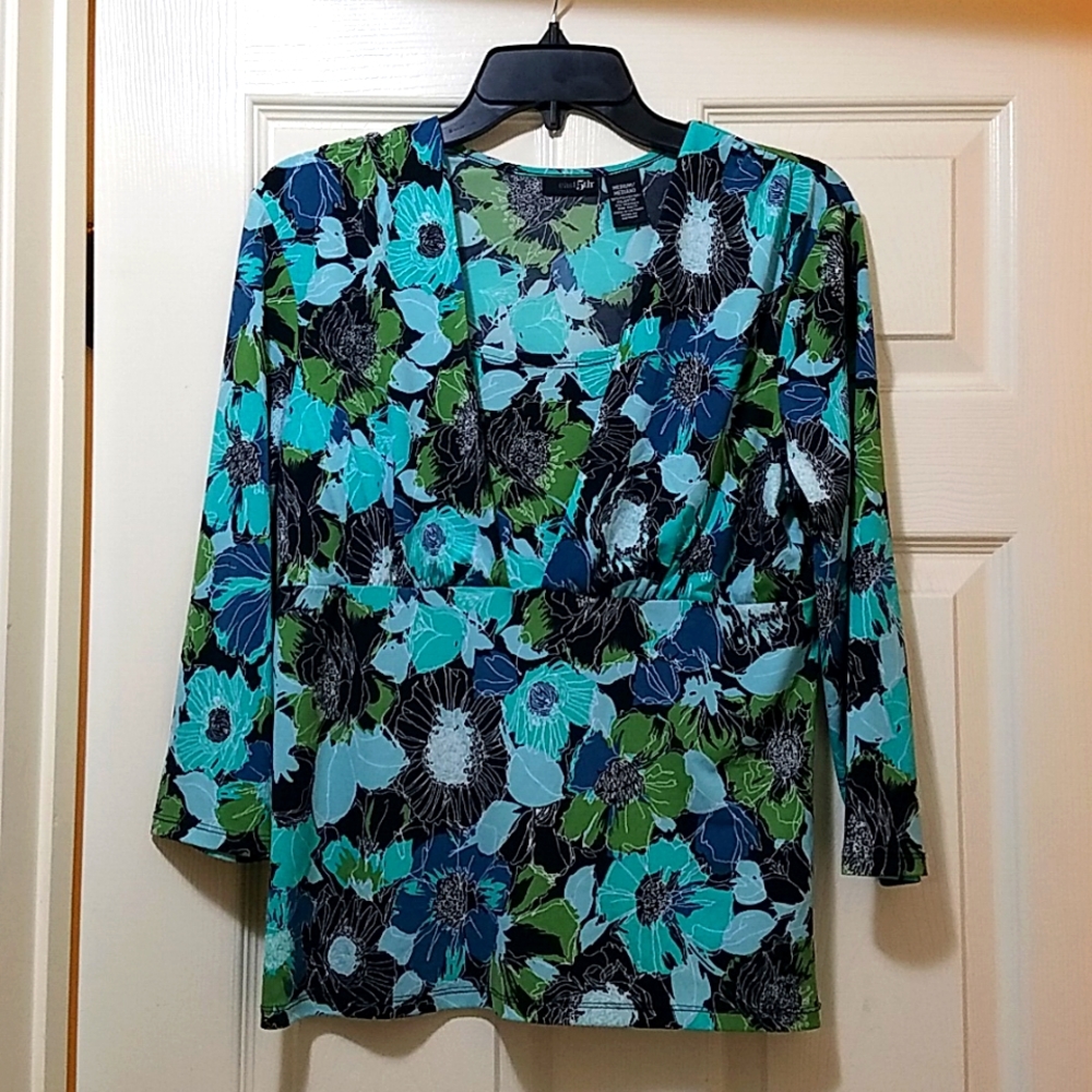 Pretty floral shirt